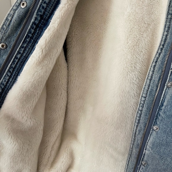 AE Teddy Jean Jacket - Picture 4 of 5